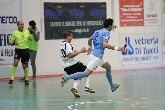 在激烈竞争 在激烈竞争