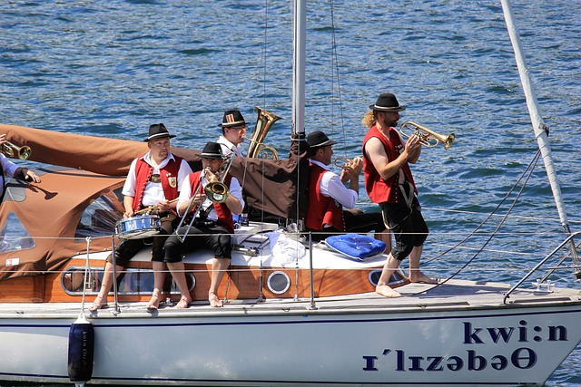 不同於一些 不同於一些